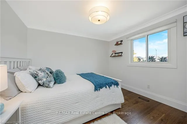 Additional image 30 of 884 HEMLOCK Dr