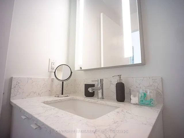 Primary image of 270 Dufferin St Unit 212