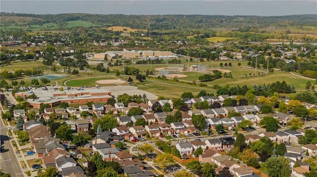 Additional image 15 of 2090 DEER RUN Ave