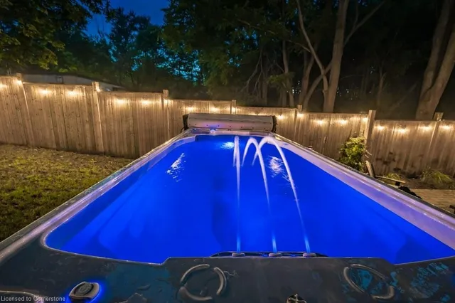 Additional image 45 of 89 Lynden Rd