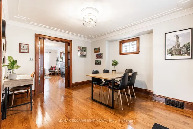 Additional image 8 of 60 Lake Avenue Dr