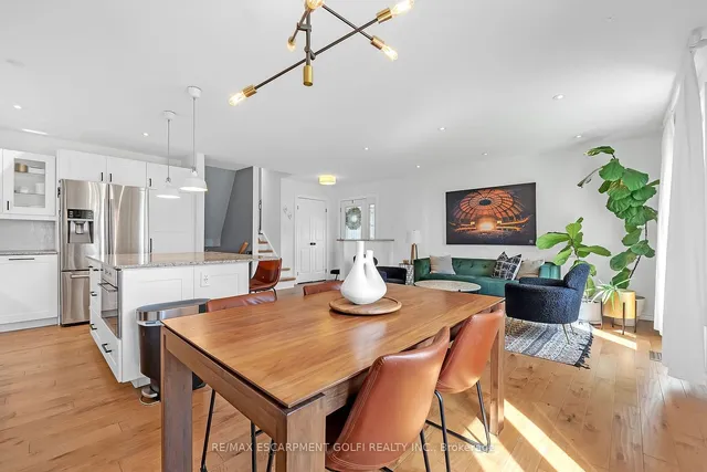 Additional image 17 of 98 FORESTGATE Dr