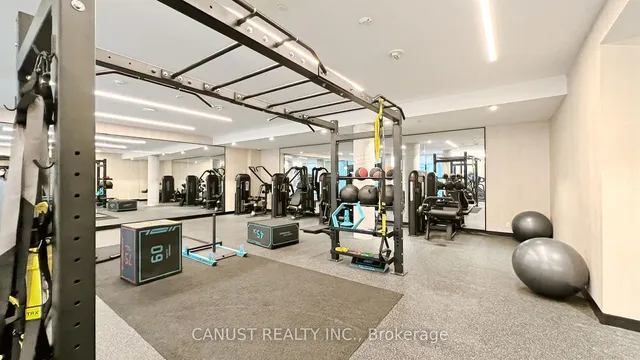 Additional image 16 of 2020 Bathurst St Unit 526