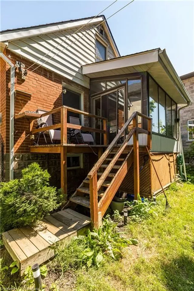 Additional image 32 of 62 Alma St