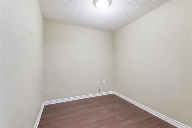 Additional image 4 of 100 BURLOAK Dr Unit 1208