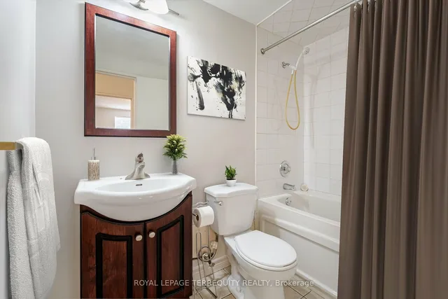 Additional image 18 of 81 Charlton Ave Unit 101