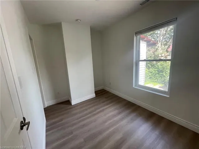 Additional image 34 of 49 Fairleigh Ave