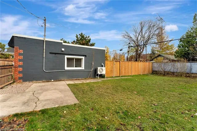 Additional image 38 of 306 Paling Ave