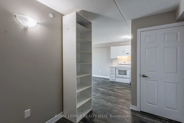 Additional image 6 of 716 Main St Unit 1003