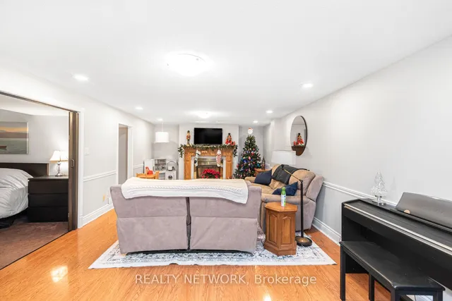 Additional image 26 of 16 Fernwood Cres