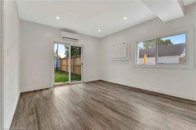 Additional image 14 of 306 Paling Ave