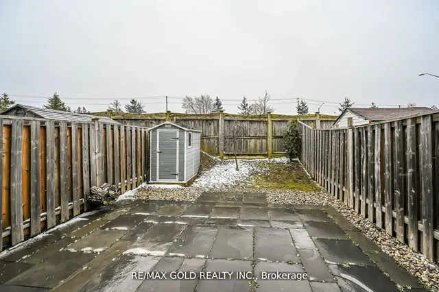 Additional image 36 of 56 Meadow Wood Cres