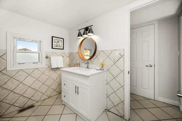 Additional image 19 of 536 John St