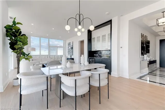 Additional image 41 of 2007 James St Unit 2201