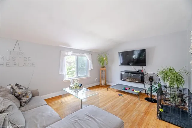 Additional image 18 of 2149 Caroline St