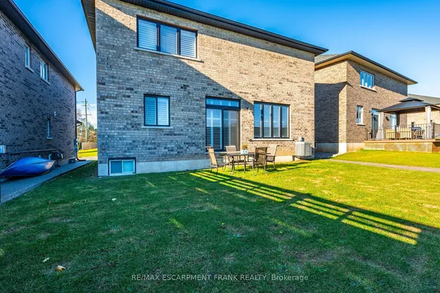 Additional image 33 of 8 CESAR Pl