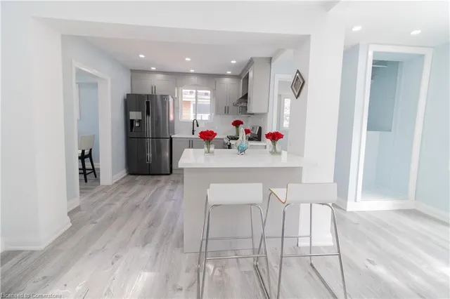 Additional image 5 of 82 Shelby Ave