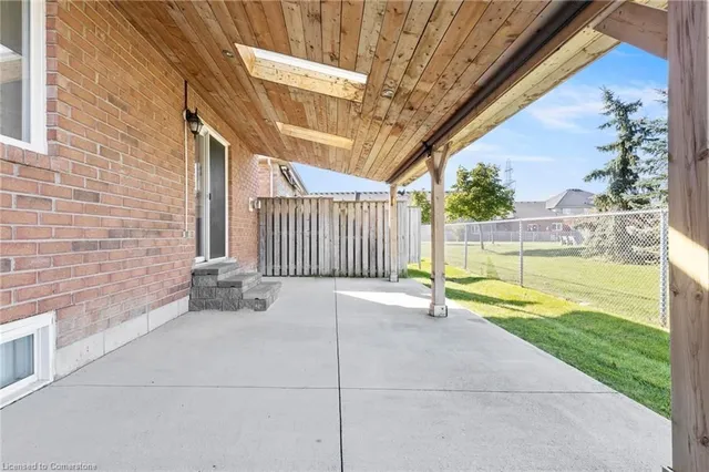 Additional image 30 of 28 Geranium Ave