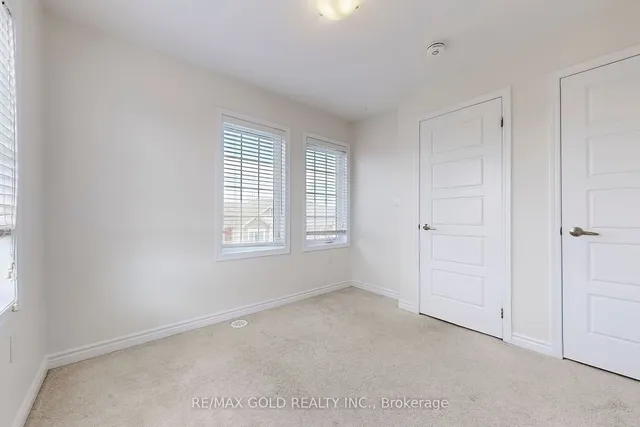 Additional image 25 of 86 Locker Pl