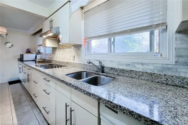 Additional image 19 of 160 Bendamere Ave