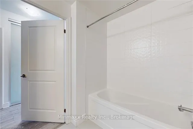 Additional image 23 of 1050 MAIN STREET EAST Unit 509