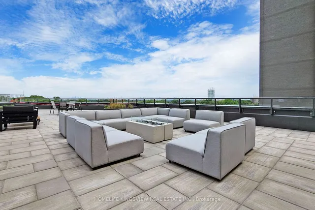 Additional image 34 of 293 THE KINGSWAY Unit 701