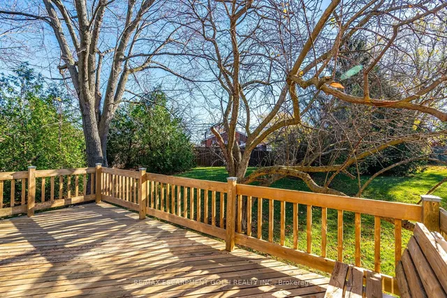 Additional image 31 of 9 Thomson Crt