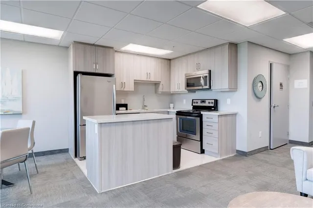 Additional image 44 of 35 Southshore Cres Unit 404