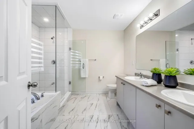 Additional image 19 of 3916 Koenig Rd