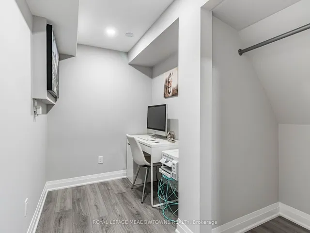 Additional image 33 of 20 Sloan Dr