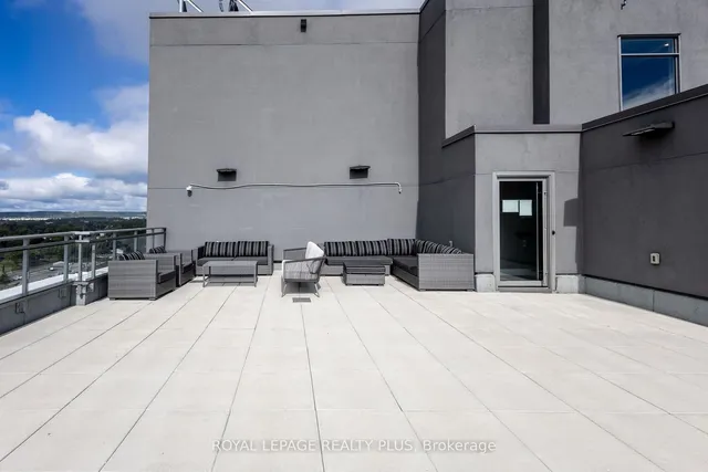 Additional image 26 of 716 Main St Unit 1003