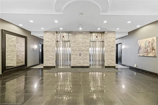 Additional image 26 of 135 James Street South St Unit 803