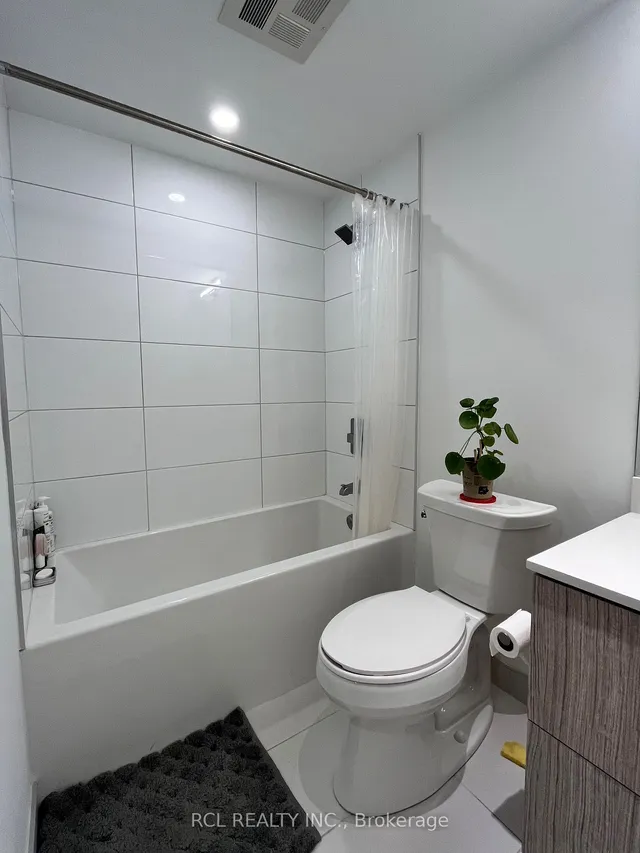 Additional image 6 of 395 Bloor St Unit 1204