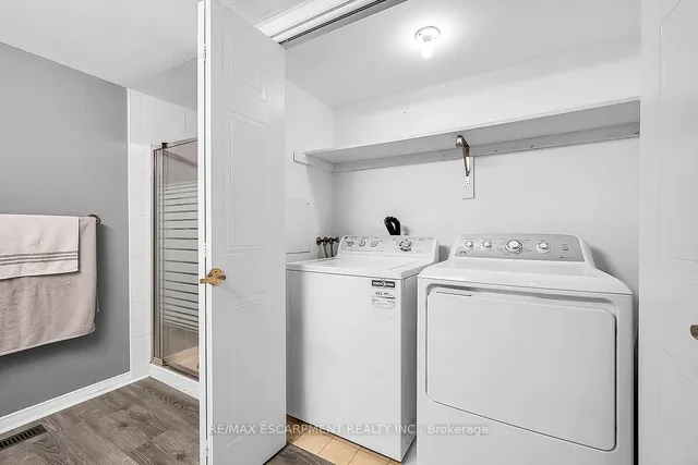 Additional image 21 of 376 SILVERBIRCH Blvd