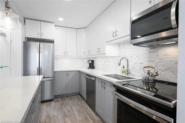 Additional image 13 of 1966 Main St Unit 1404