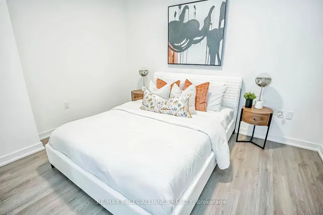 Additional image 24 of 357 King St Unit 809