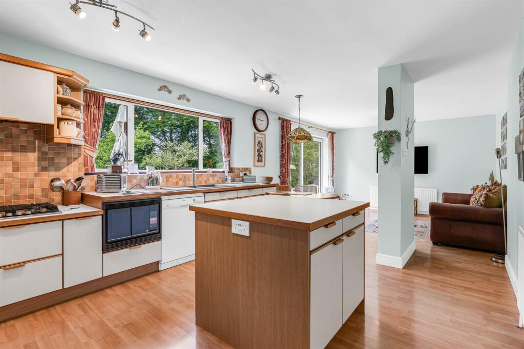 Additional image 8 of Cowpers Way, Tewin, Welwyn