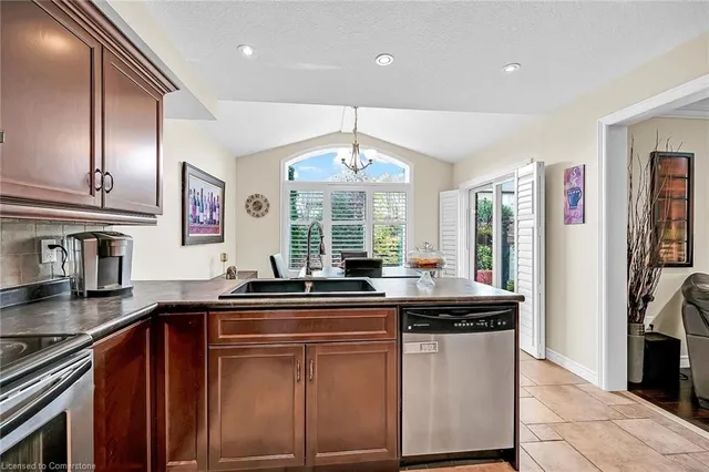 Additional image 15 of 226 Tanglewood Dr