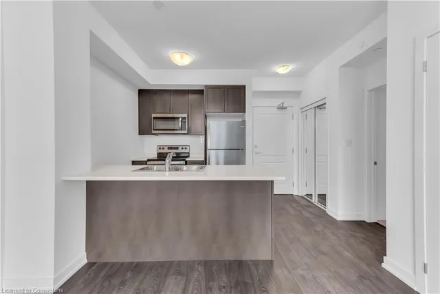 Additional image 16 of 460 Dundas St Unit 308