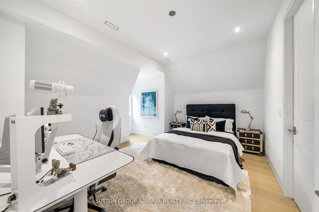 Additional image 27 of 335 Lytton Blvd