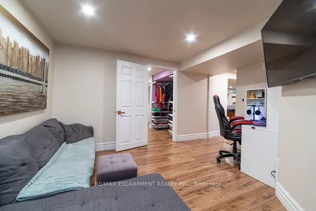 Additional image 19 of 9 Bing Cres