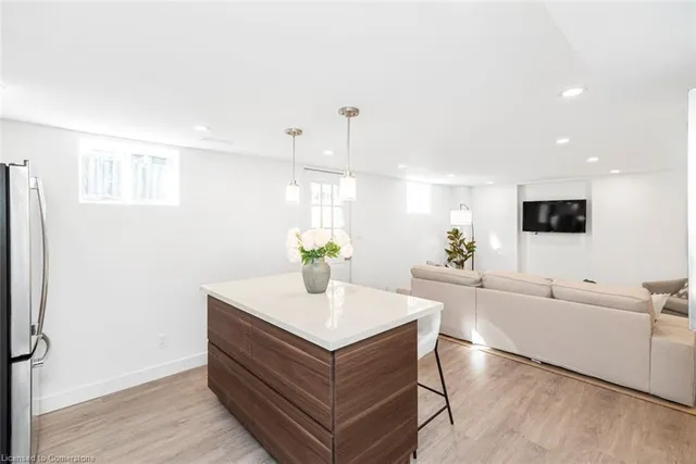 Additional image 33 of 273 Bonaventure Dr