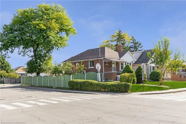 Additional image 37 of 155 Walter Ave