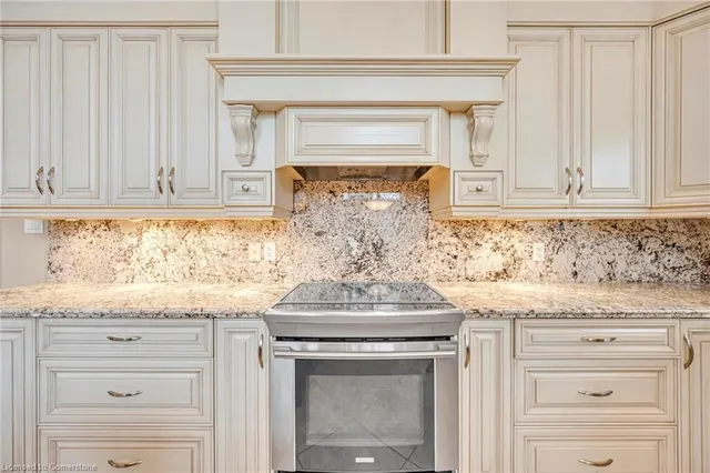 Additional image 19 of 15 Silver Maple Dr