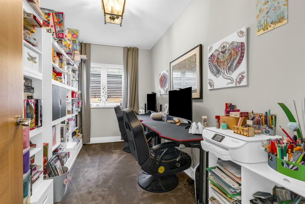 Additional image 9 of Frythe Avenue, Welwyn