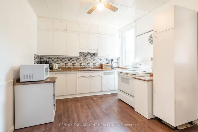 Additional image 9 of 354 CUMBERLAND Ave