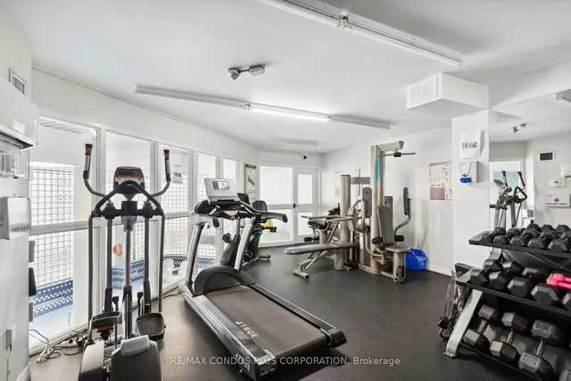 Additional image 19 of 401 Queens Quay Unit 512