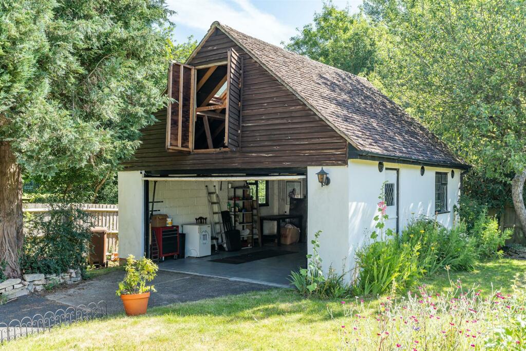 Additional image 18 of Pennyfathers Lane, Harmer Green Lane, Digswell