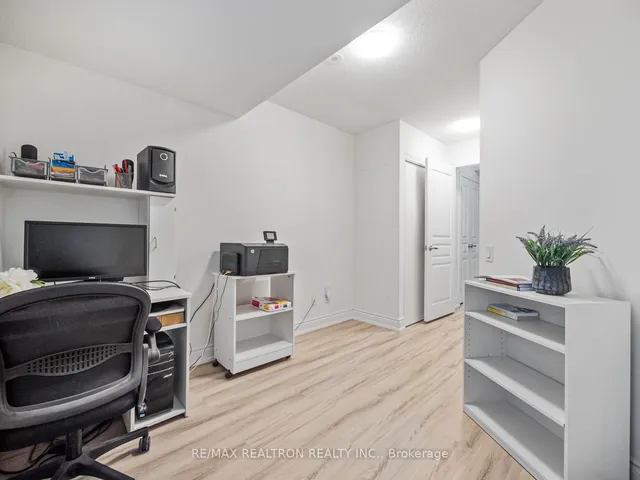 Additional image 24 of 420 Kenneth Ave Unit 4