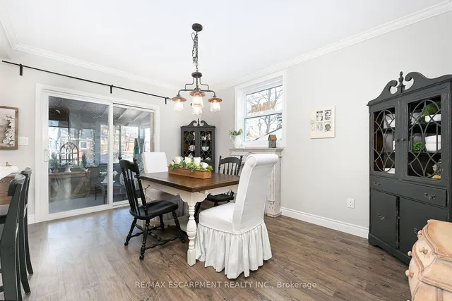 Additional image 16 of 85 Barons Ave